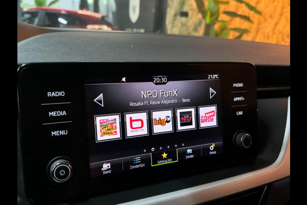 Škoda Kamiq 1.0 TSI Drive Edition Garantie Elek Trekhaak CarPlay StoelVW Front ASS Lane ASS Cruise Clima Navi Led Dab Rijklaar
