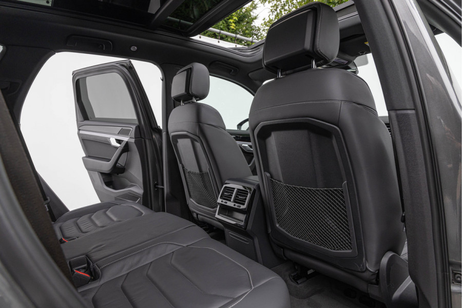 Volkswagen Touareg 3.0 TDI 231pk R-Line Pano 21'' Luchtvering IQ-light Trekhaak