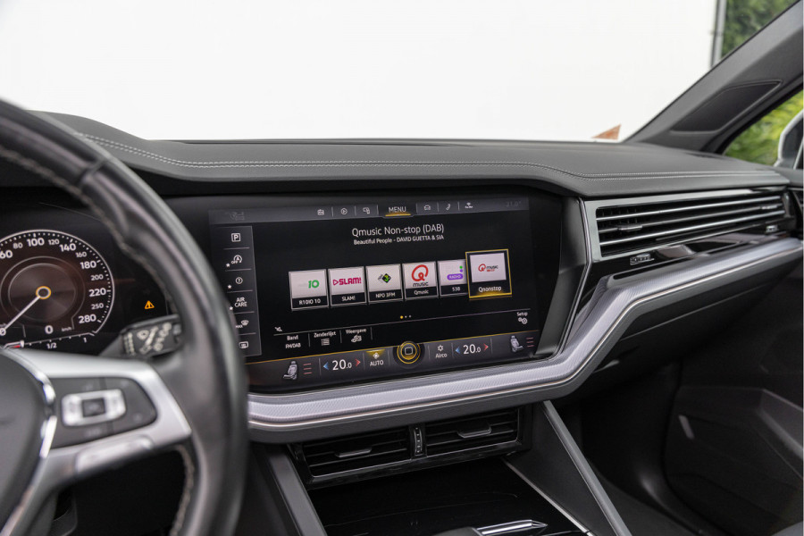 Volkswagen Touareg 3.0 TDI 231pk R-Line Pano 21'' Luchtvering IQ-light Trekhaak