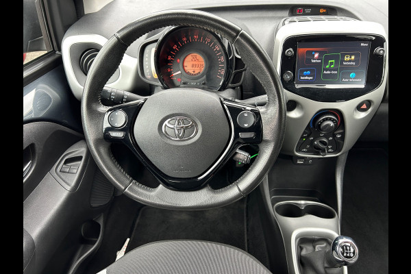 Toyota Aygo 1.0 VVT-i x-play Apple Carplay Camera Navi Rijklaarprijs!