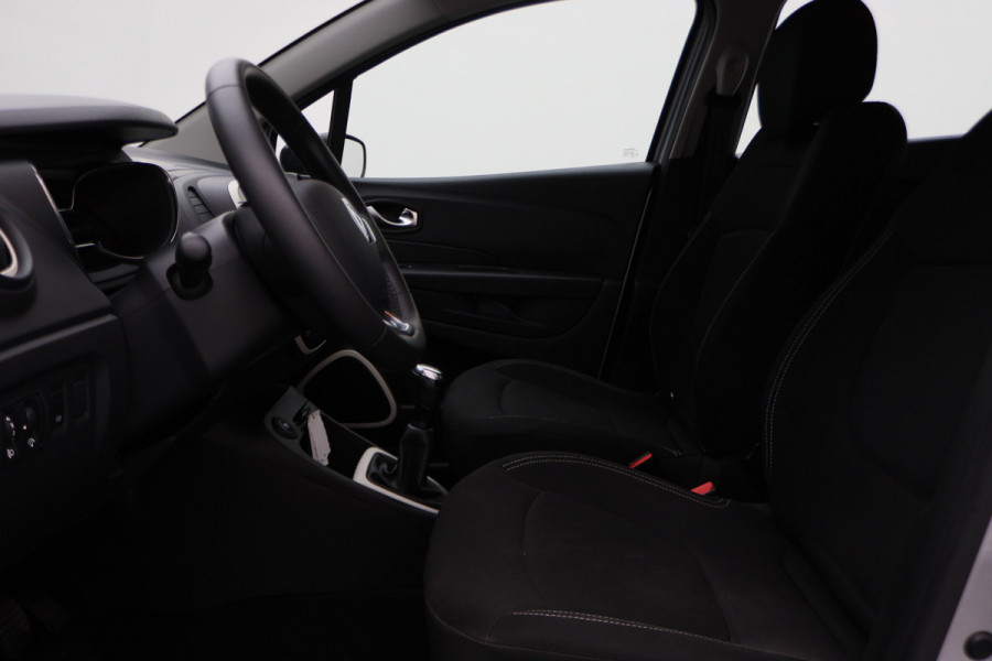 Renault Captur 0.9 TCe Zen LED, Airco, Cruise, Trekhaak, Bluetooth, DAB, 17"