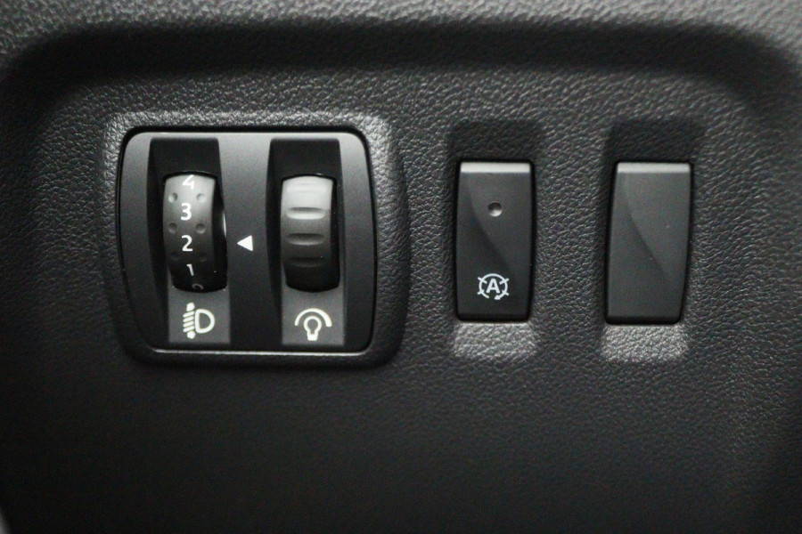 Renault Captur 0.9 TCe Zen LED, Airco, Cruise, Trekhaak, Bluetooth, DAB, 17"