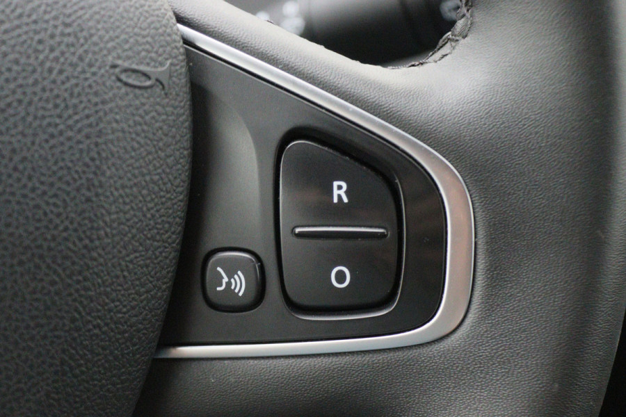 Renault Captur 0.9 TCe Zen LED, Airco, Cruise, Trekhaak, Bluetooth, DAB, 17"