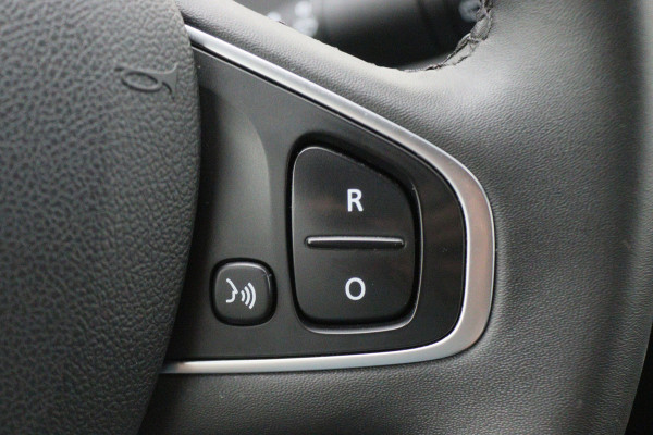 Renault Captur 0.9 TCe Zen LED, Airco, Cruise, Trekhaak, Bluetooth, DAB, 17"