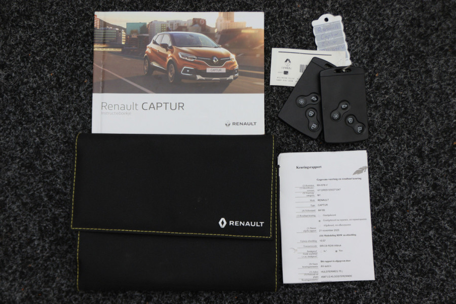 Renault Captur 0.9 TCe Zen LED, Airco, Cruise, Trekhaak, Bluetooth, DAB, 17"