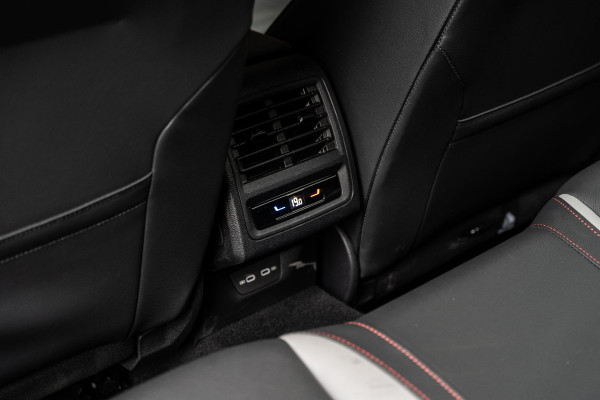 Volkswagen Golf 8.5 2.0 TSI GTI | Panorama | H&K | Leder | Memory | IQ Light