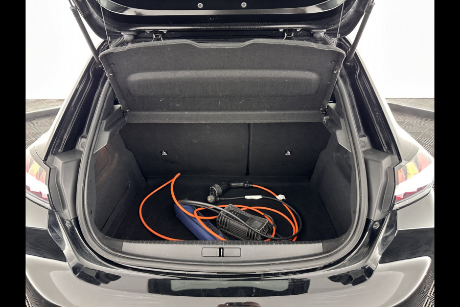 Peugeot e-208 EV Active 50 kWh [ 3-Fase ] Aut. *NAVI-FULLMAP | FULL-LED | SPORT-SEATS | CARPLAY | CCS-FASTLOADER | KEYLESS | DAB+ | LANE-ASSIST | CRUISE | ECC | PDC*