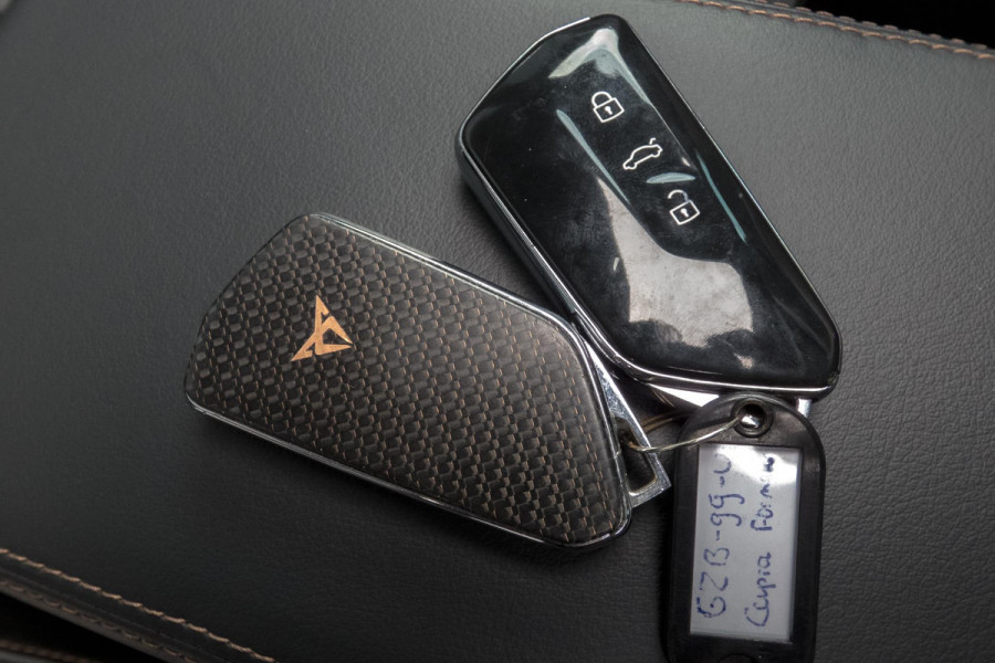 CUPRA Formentor 1.4 e-Hybrid VZ Performance | PANORAMADAK | ACC | TREKHAAK | LANE ASSIST