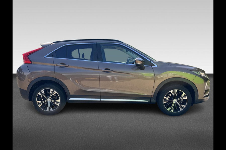 Mitsubishi Eclipse Cross 1.5 DI-T First Edition | Trekhaak | Stoelverwarming 1600kg trekgewicht ! heads-up display | stoelverwarming