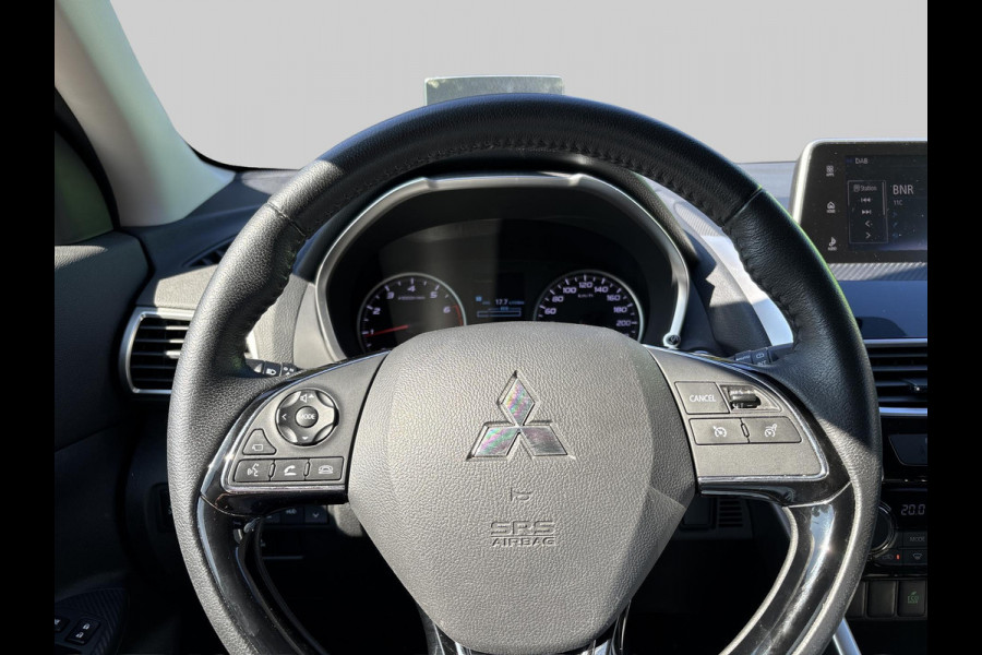 Mitsubishi Eclipse Cross 1.5 DI-T First Edition | Trekhaak | Stoelverwarming 1600kg trekgewicht ! heads-up display | stoelverwarming