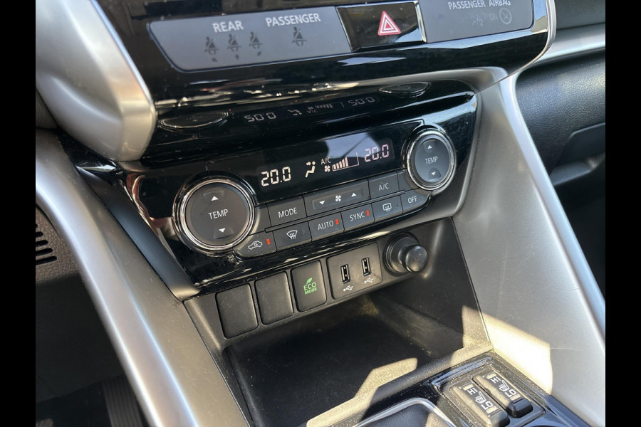 Mitsubishi Eclipse Cross 1.5 DI-T First Edition | Trekhaak | Stoelverwarming 1600kg trekgewicht ! heads-up display | stoelverwarming