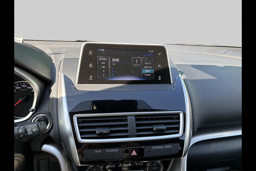 Mitsubishi Eclipse Cross 1.5 DI-T First Edition | Trekhaak | Stoelverwarming 1600kg trekgewicht ! heads-up display | stoelverwarming