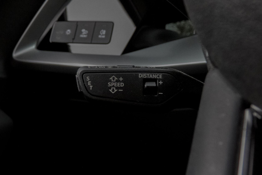 Audi A3 Sportback 40 TFSI e Advanced edition | S-LINE | RS SPORTSTOELEN | S3 DIFFUSER | ADAPTIVE CRUISE CONTROL