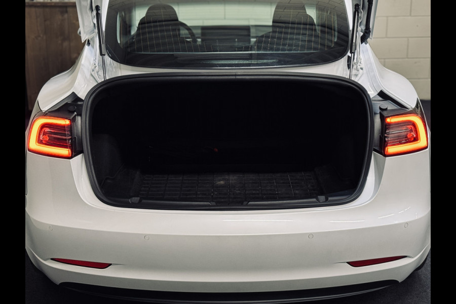 Tesla Model 3 Performance AWD 75 kWh | Eibach | KW Schroefset | Nieuwstaat!