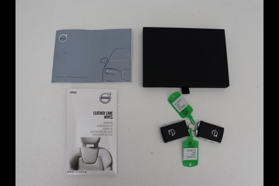 Volvo V60 2.0 T8 Recharge AWD Inscription | Panoramadak | Stoelventilatie | Adaptive cruise | Head-Up | 360 Camera | Harman/Kardon | Memory | Carplay | Navigatie | PHEV | Plug In