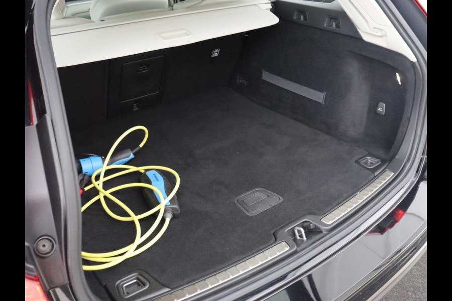 Volvo V60 2.0 T8 Recharge AWD Inscription | Panoramadak | Stoelventilatie | Adaptive cruise | Head-Up | 360 Camera | Harman/Kardon | Memory | Carplay | Navigatie | PHEV | Plug In