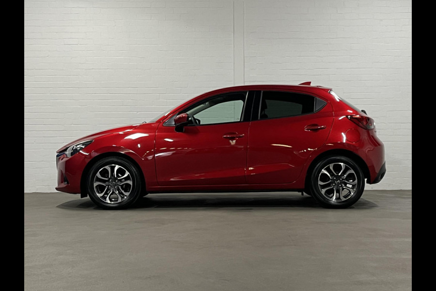 Mazda 2 1.5 Skyactiv-G *32.621 KM* | Cruise-/Climate control | Stoelverwarming | Navigatie | Airco |