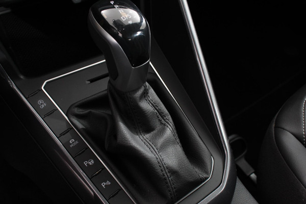 Volkswagen Taigo 1.5 TSI 150pk DSG Style Navigatie Apple Carplay/Android Auto Parkeersensoren Camera Virtual Cockpit