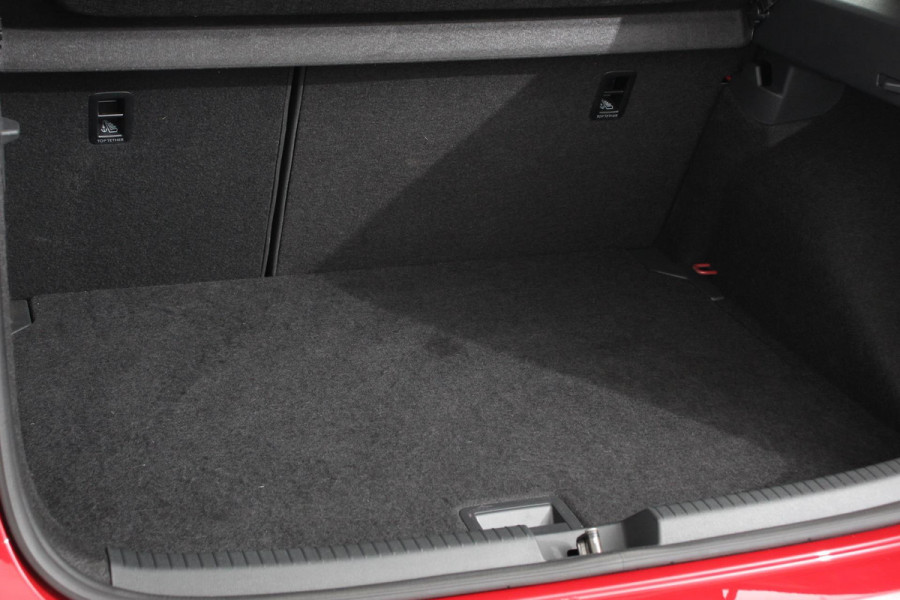 Volkswagen Taigo 1.5 TSI 150pk DSG Style Navigatie Apple Carplay/Android Auto Parkeersensoren Camera Virtual Cockpit