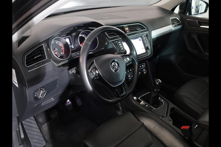 Volkswagen Tiguan 1.4 TSI ACT Comfortline 150pk 6-bak | Pano.dak| Leer| Camera|