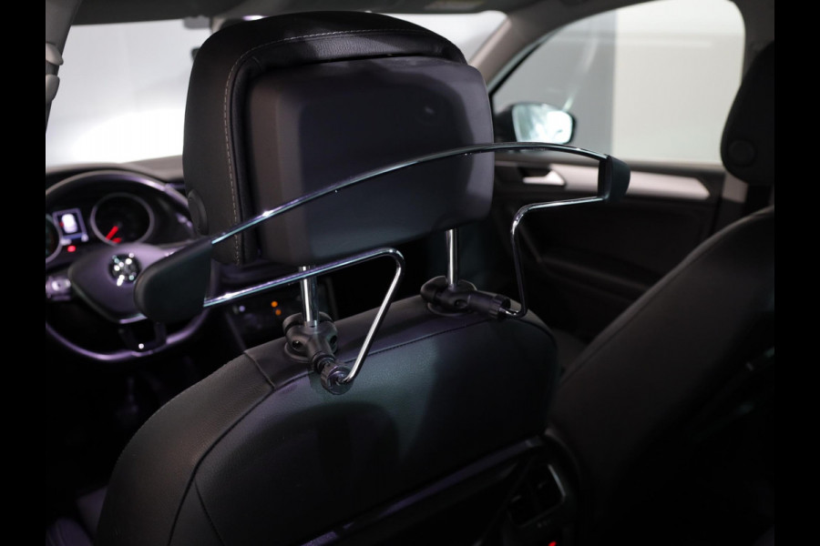 Volkswagen Tiguan 1.4 TSI ACT Comfortline 150pk 6-bak | Pano.dak| Leer| Camera|