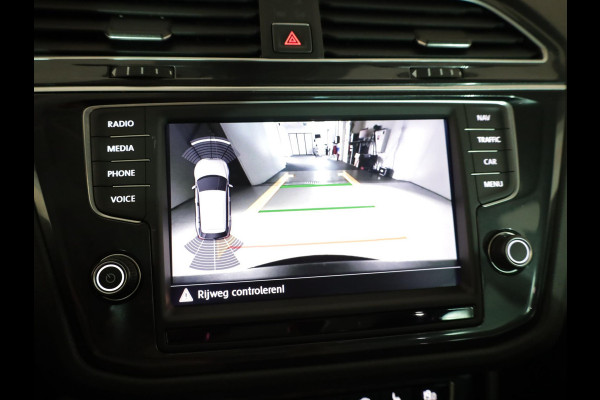Volkswagen Tiguan 1.4 TSI ACT Comfortline 150pk 6-bak | Pano.dak| Leer| Camera|