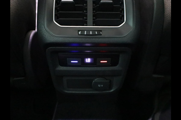 Volkswagen Tiguan 1.4 TSI ACT Comfortline 150pk 6-bak | Pano.dak| Leer| Camera|
