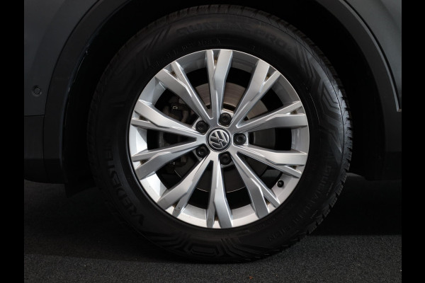 Volkswagen Tiguan 1.4 TSI ACT Comfortline 150pk 6-bak | Pano.dak| Leer| Camera|
