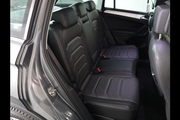 Volkswagen Tiguan 1.4 TSI ACT Comfortline 150pk 6-bak | Pano.dak| Leer| Camera|