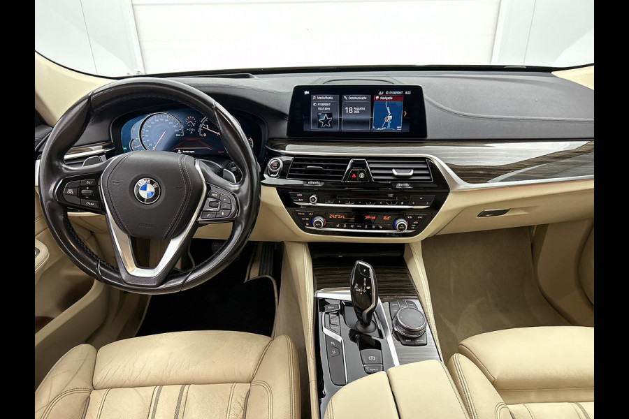 BMW 6 Serie Gran Turismo 630i High Executive(NL-auto, Dealer OnderH, Comfort Stoelen, Camera, Navi Pro, PDC V+A, StoelV, Etc)