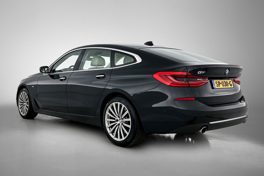 BMW 6 Serie Gran Turismo 630i High Executive(NL-auto, Dealer OnderH, Comfort Stoelen, Camera, Navi Pro, PDC V+A, StoelV, Etc)