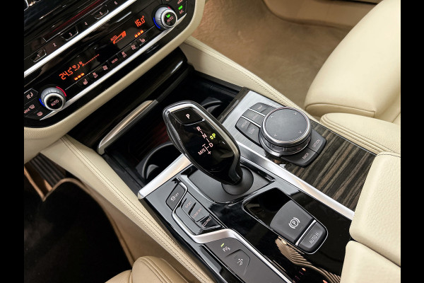 BMW 6 Serie Gran Turismo 630i High Executive(NL-auto, Dealer OnderH, Comfort Stoelen, Camera, Navi Pro, PDC V+A, StoelV, Etc)
