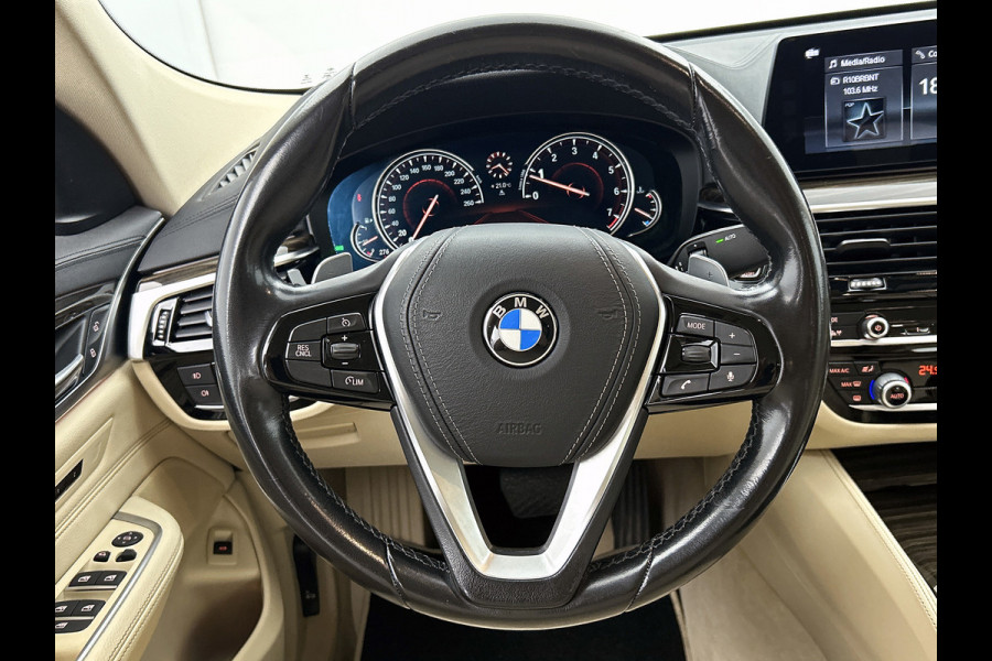BMW 6 Serie Gran Turismo 630i High Executive(NL-auto, Dealer OnderH, Comfort Stoelen, Camera, Navi Pro, PDC V+A, StoelV, Etc)