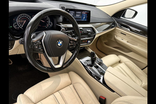 BMW 6 Serie Gran Turismo 630i High Executive(NL-auto, Dealer OnderH, Comfort Stoelen, Camera, Navi Pro, PDC V+A, StoelV, Etc)