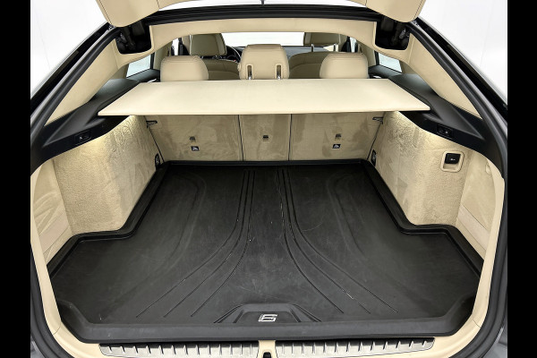BMW 6 Serie Gran Turismo 630i High Executive(NL-auto, Dealer OnderH, Comfort Stoelen, Camera, Navi Pro, PDC V+A, StoelV, Etc)