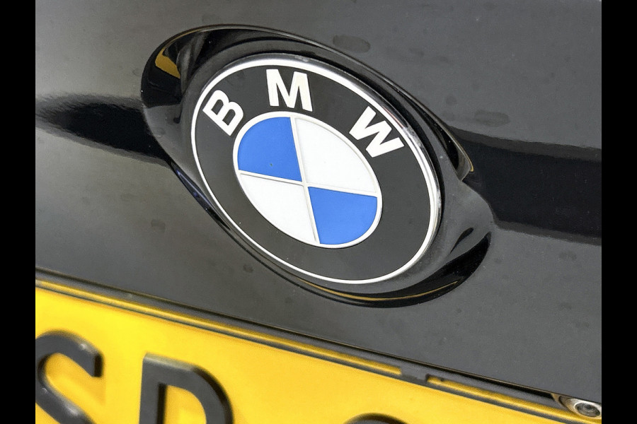 BMW 6 Serie Gran Turismo 630i High Executive(NL-auto, Dealer OnderH, Comfort Stoelen, Camera, Navi Pro, PDC V+A, StoelV, Etc)