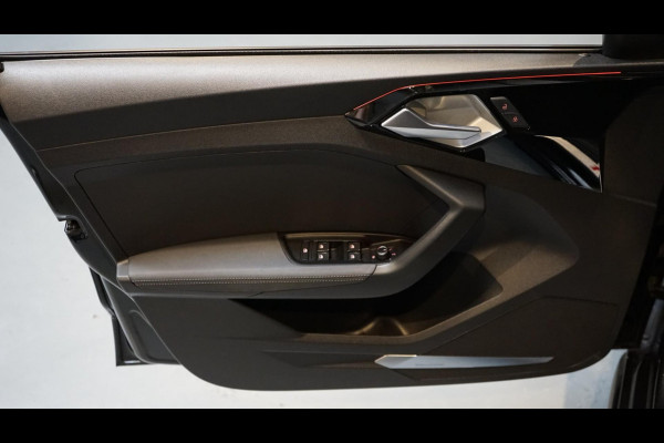 Audi A1 Sportback 40 TFSI S-Line Black Optik AUTOMAAT-ACC-AMBIANCE-CAMERA-DRIVE SELECT-KEYLESS-LEDER-MATRIX LED-VIRTUEEL