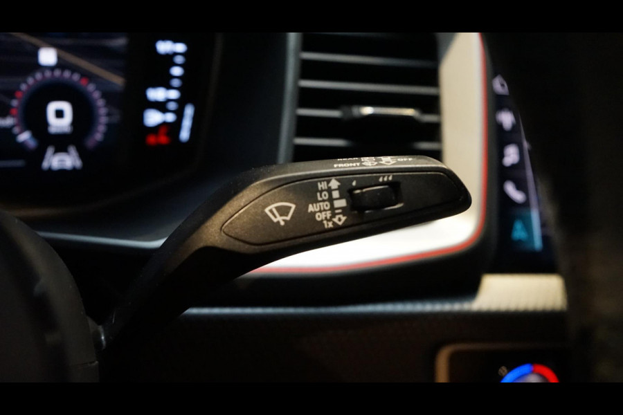 Audi A1 Sportback 40 TFSI S-Line Black Optik AUTOMAAT-ACC-AMBIANCE-CAMERA-DRIVE SELECT-KEYLESS-LEDER-MATRIX LED-VIRTUEEL
