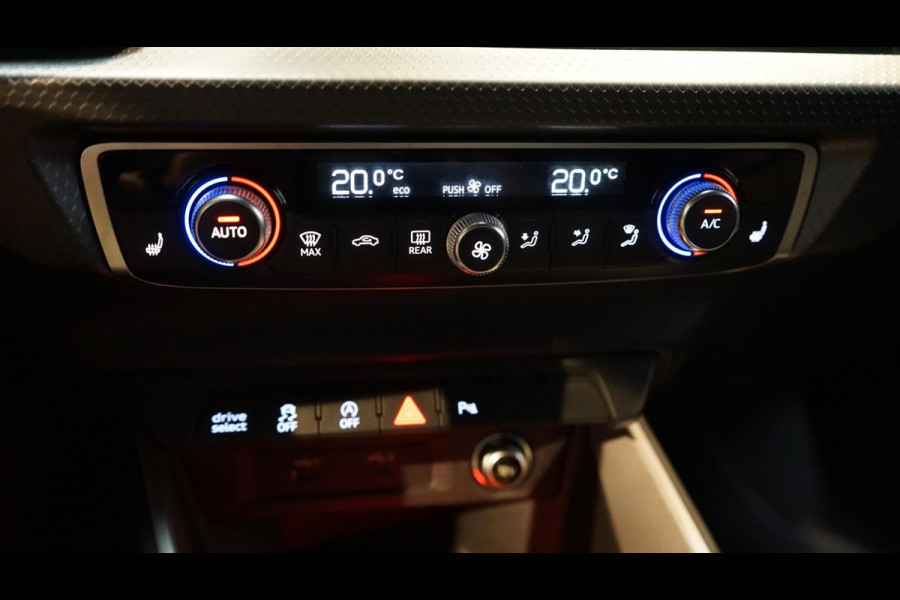 Audi A1 Sportback 40 TFSI S-Line Black Optik AUTOMAAT-ACC-AMBIANCE-CAMERA-DRIVE SELECT-KEYLESS-LEDER-MATRIX LED-VIRTUEEL