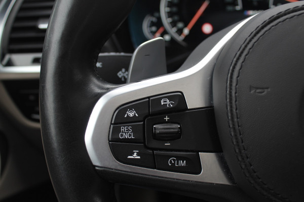 BMW X4 M40i High Executive / Trekhaak / Panoramadak / Camera / Head-up / Luxe Leder / 21'' / Harman Kardon / Navigatie / Stuur+Stoelverwarming / DAB / Dodehoek / Cruise Control