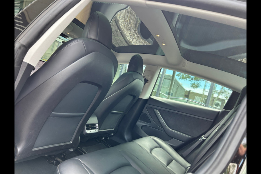Tesla Model 3 Standard RWD Plus 60 kWh Trekhaak (1.000kg) SOH 86% Rijklaarprijs!