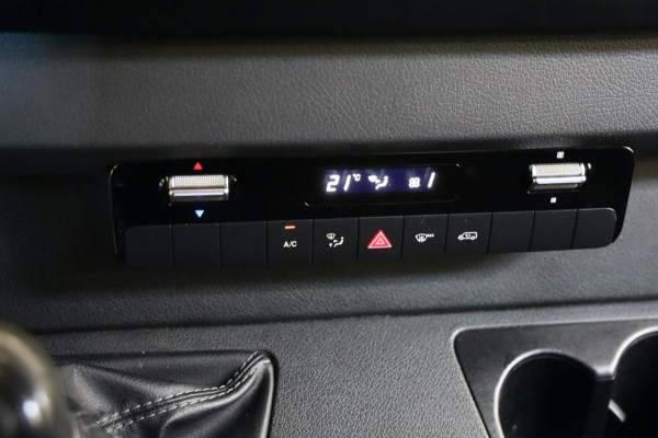 Mercedes-Benz Sprinter 317 CDI OPRIJWAGEN 163PK CRUISE CONTROL CARPLAY CLIMA NAVI TREKHAAK LEASE v/a €172.- p.m. INRUIL MOGELIJK