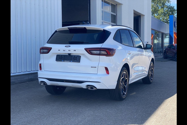 Ford Kuga 2.5 PHEV ST-Line 243 pk | Driver Assistance Pack | Wegklapbare trekhaak | 2.100 kg trekgewicht! | Winterpakket | 19 inch Licht metalen Velgen | €4.000,- prijsvoordeel!