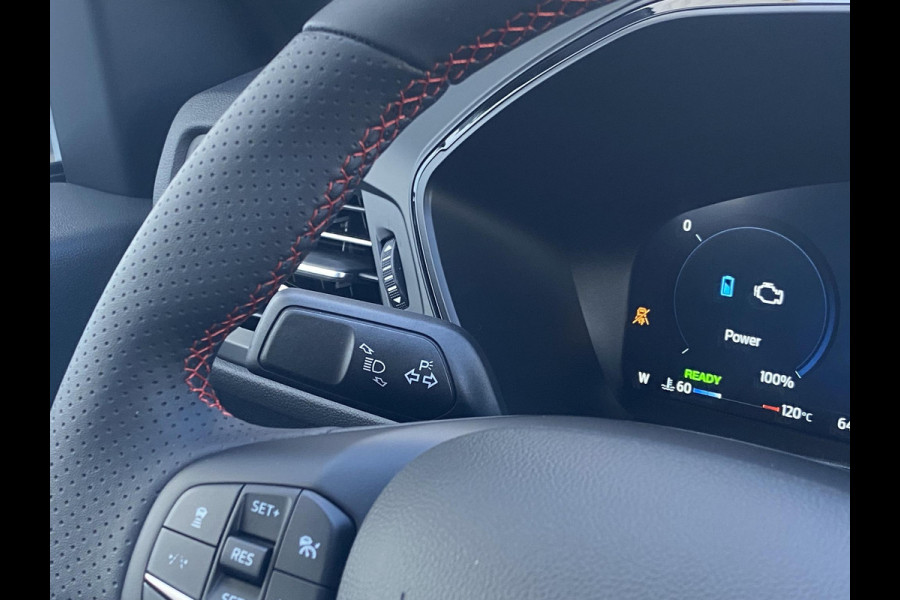 Ford Kuga 2.5 PHEV ST-Line 243 pk | Driver Assistance Pack | Wegklapbare trekhaak | 2.100 kg trekgewicht! | Winterpakket | 19 inch Licht metalen Velgen | €4.000,- prijsvoordeel!