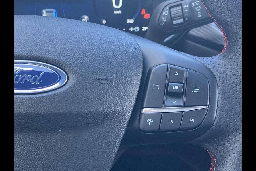 Ford Kuga 2.5 PHEV ST-Line 243 pk | Driver Assistance Pack | Wegklapbare trekhaak | 2.100 kg trekgewicht! | Winterpakket | 19 inch Licht metalen Velgen | €4.000,- prijsvoordeel!