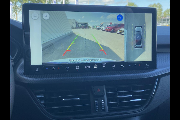 Ford Kuga 2.5 PHEV ST-Line 243 pk | Driver Assistance Pack | Wegklapbare trekhaak | 2.100 kg trekgewicht! | Winterpakket | 19 inch Licht metalen Velgen | €4.000,- prijsvoordeel!