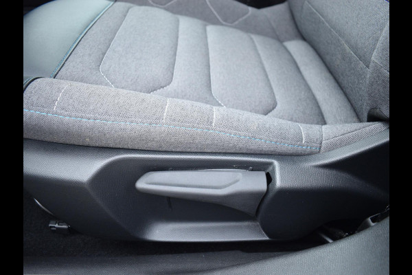 Citroën Ë-C4 Feel Pack 50 kWh 3 FASE | NAVI & CARPLAY | ACHTERUITRIJCAMERA MET SENSOREN | E.C.C. |