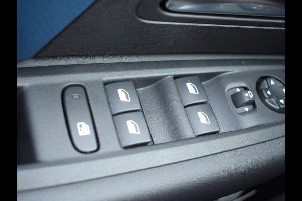 Citroën Ë-C4 Feel Pack 50 kWh 3 FASE | NAVI & CARPLAY | ACHTERUITRIJCAMERA MET SENSOREN | E.C.C. |