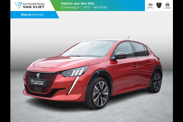 Peugeot e-208 EV GT Pack 50 kWh 3 FASE | PANODAK | ACHTERUITRIJCAMERA MET SENSOREN | NAVI & CARPLAY | E.C.C. |