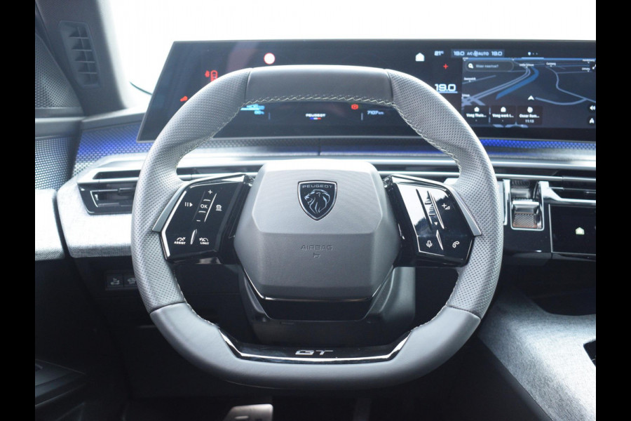 Peugeot E-5008 GT 73 kWh 360 CAMERA MET SENSOREN | NAVI & CARPLAY | STOEL- & STUURVERWARMING |